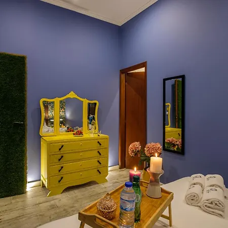 Ybaixa - Boutique * Σετούμπαλ