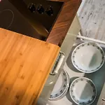 Ybaixa - Boutique Apartament *